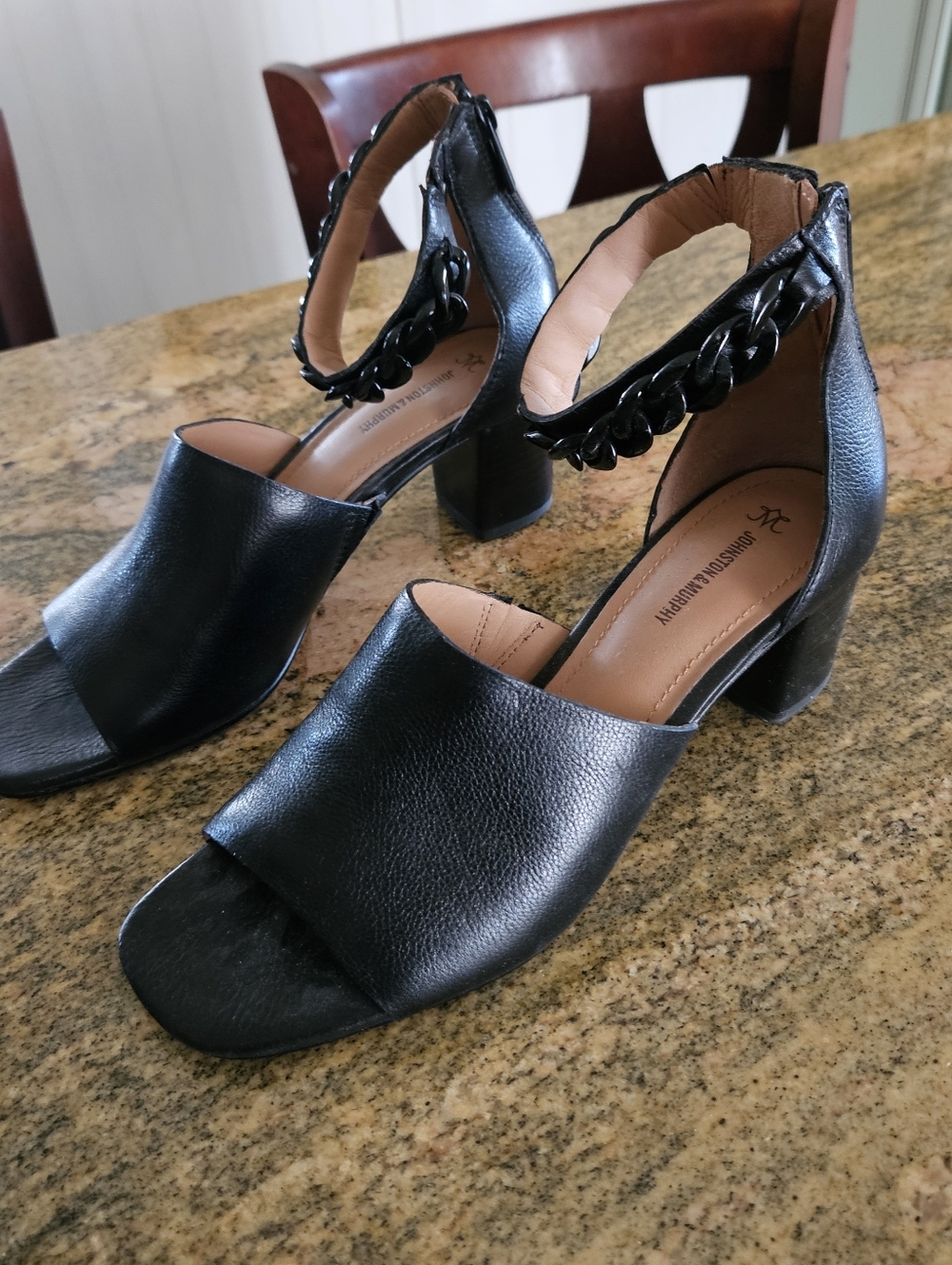 Johnston & Murphy Black Leather Block chain Heeled Sandals SZ 8.5